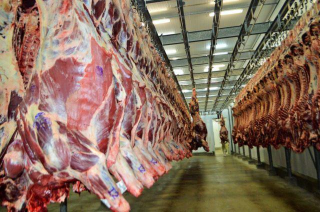 CNA REPUDIA PEDIDO DE PECUARISTAS DOS EUA PARA SUSPENDER CARNE BRASILEIRA